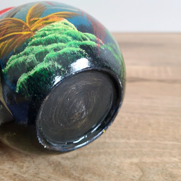 Vintage hand painted ceramic vase with exotic birds. Signed by artist pottery. - Picture 4 of 6